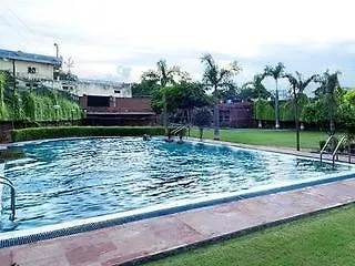 Amar Yatri Niwas Hotel Agra   Agra (Uttar Pradesh)