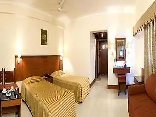 Amar Yatri Niwas Hotel Agra  2*, Agra (Uttar Pradesh) India